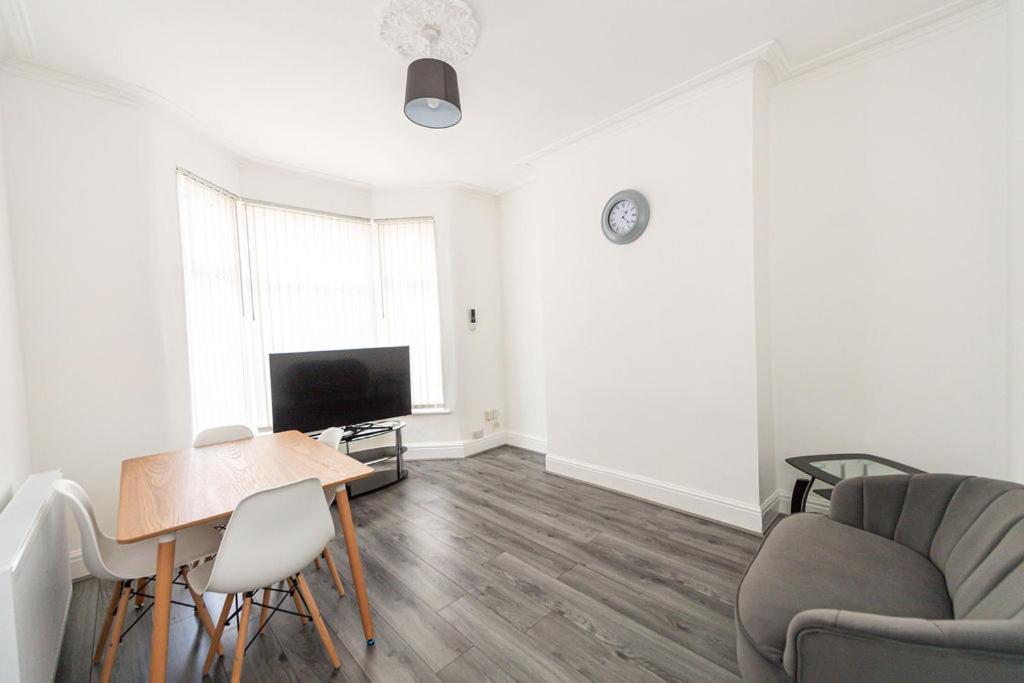 Room In Anfield ลิเวอร์พูล ภายนอก รูปภาพ