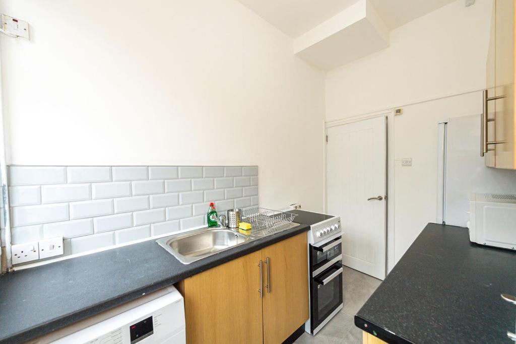Room In Anfield ลิเวอร์พูล ภายนอก รูปภาพ